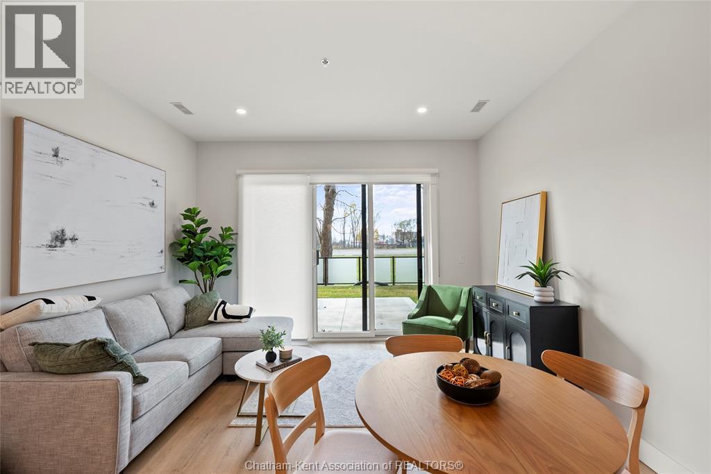 364 Grand AVENUE East Unit# 512, Chatham — photo 12