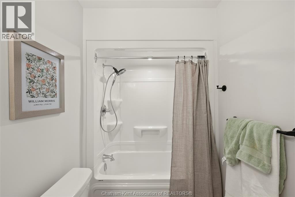 364 Grand Avenue East — photo 31