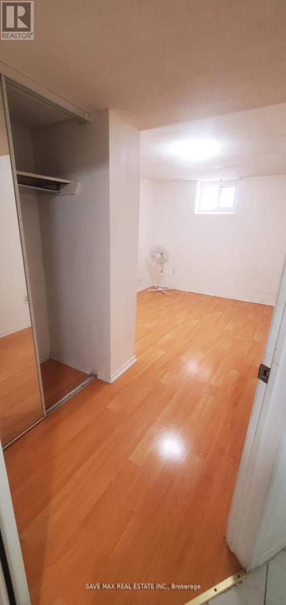 BSMT - 36 SMITHERS CRESCENT, Brampton (Brampton South) — photo 4