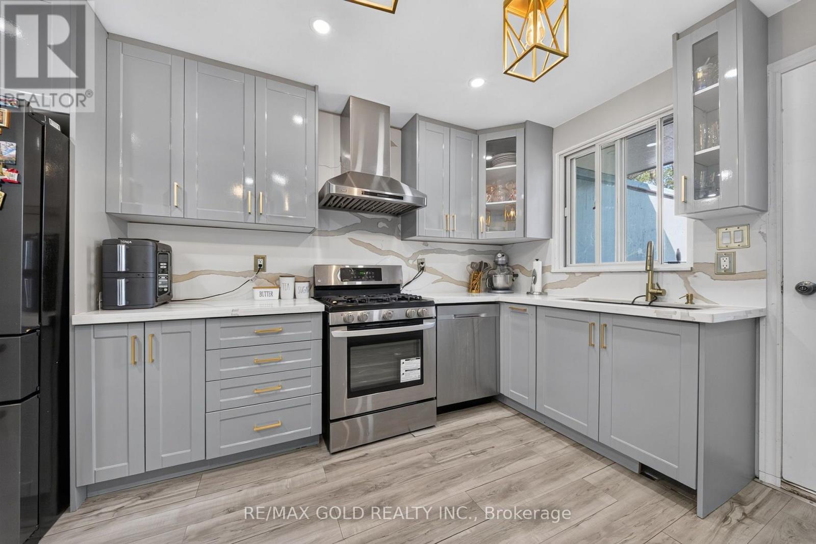 64 DRAKE BOULEVARD, Brampton (Southgate) — photo 11