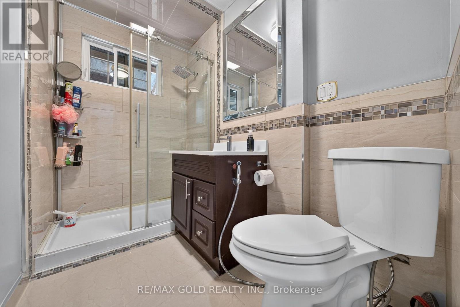64 DRAKE BOULEVARD - 18