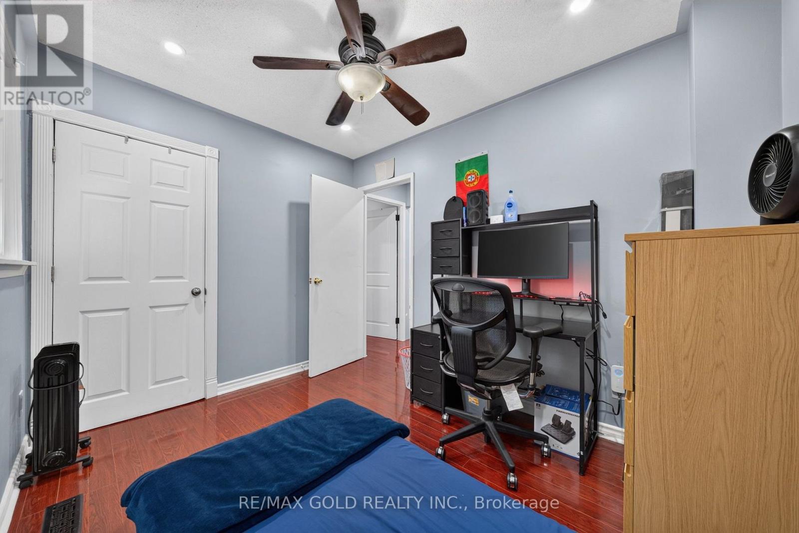 64 DRAKE BOULEVARD - 20