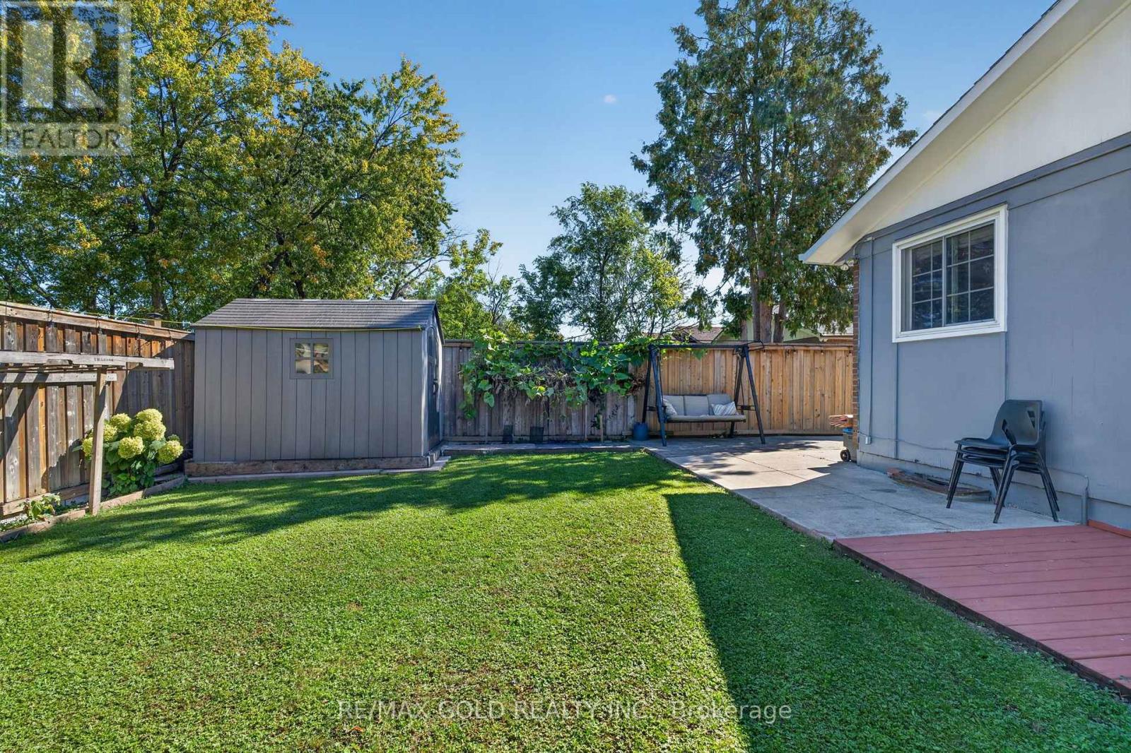 64 DRAKE BOULEVARD - 43