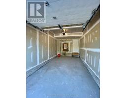 941 North Waterdown Drive, Hamilton, ON L8B1W3 Photo 7