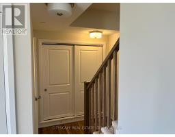 941 North Waterdown Drive, Hamilton, ON L8B1W3 Photo 8