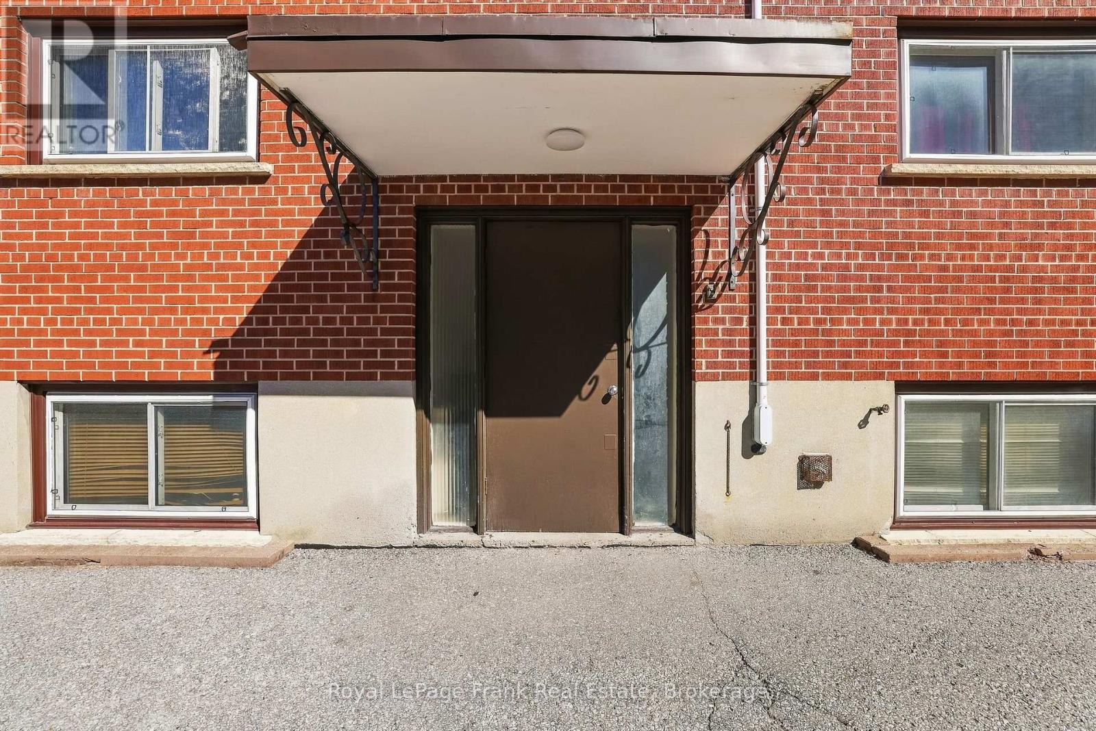 180 NIPIGON STREET - 41