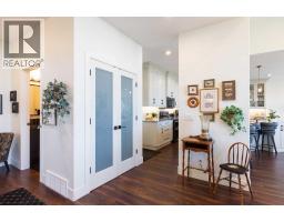 5pc Bathroom - 50 Palisades Mews Ne, Medicine Hat, AB T1C2B5 Photo 13
