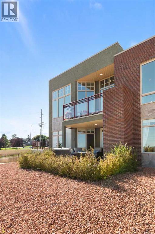 50 Palisades Mews NE, Medicine Hat, Alberta, T1C2B5