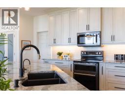 50 Palisades Mews Ne, Medicine Hat, AB T1C2B5 Photo 16