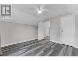 4 Manor Road, St  Catharines, ON L2N3B5 Photo 15