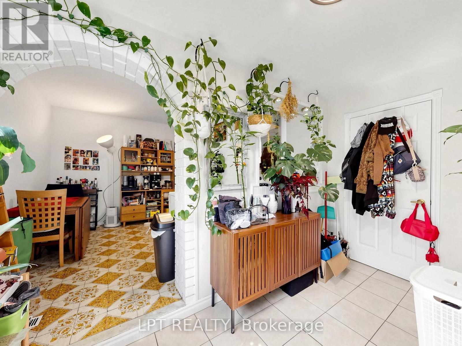 303 OAKWOOD AVENUE - 13