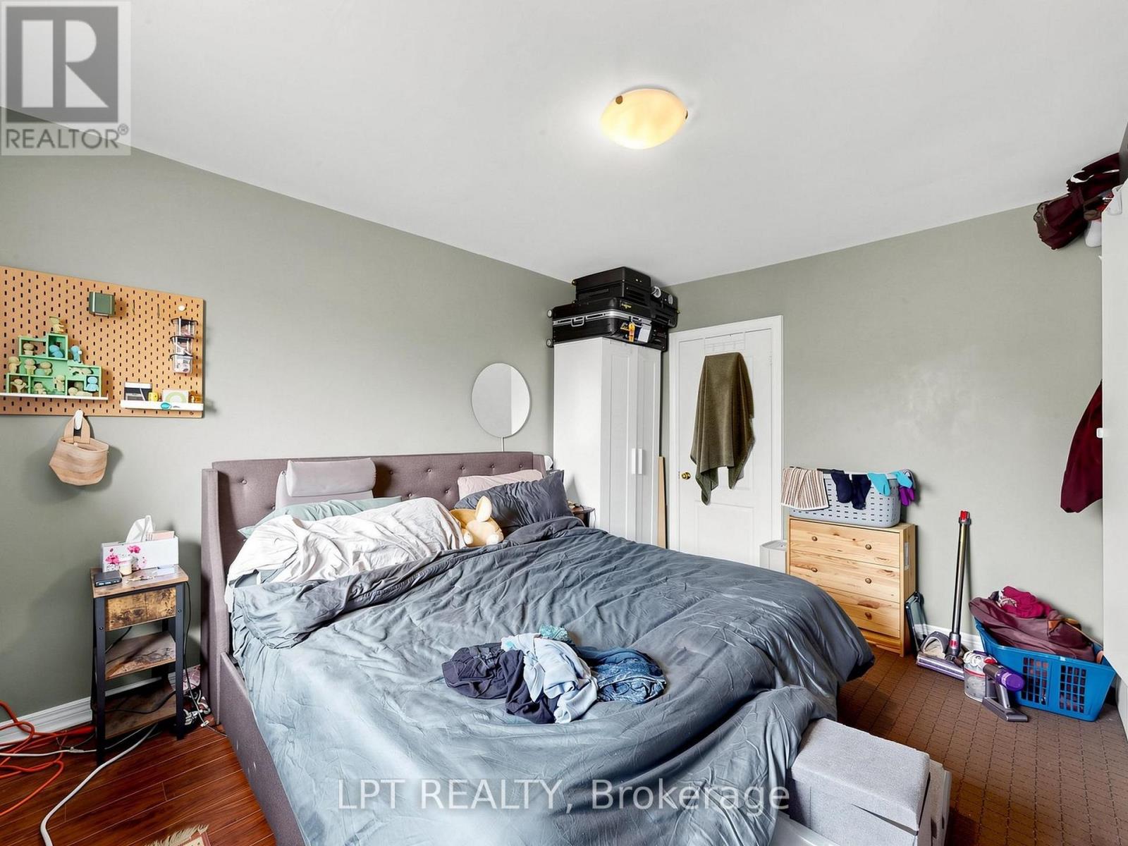 303 OAKWOOD AVENUE - 18