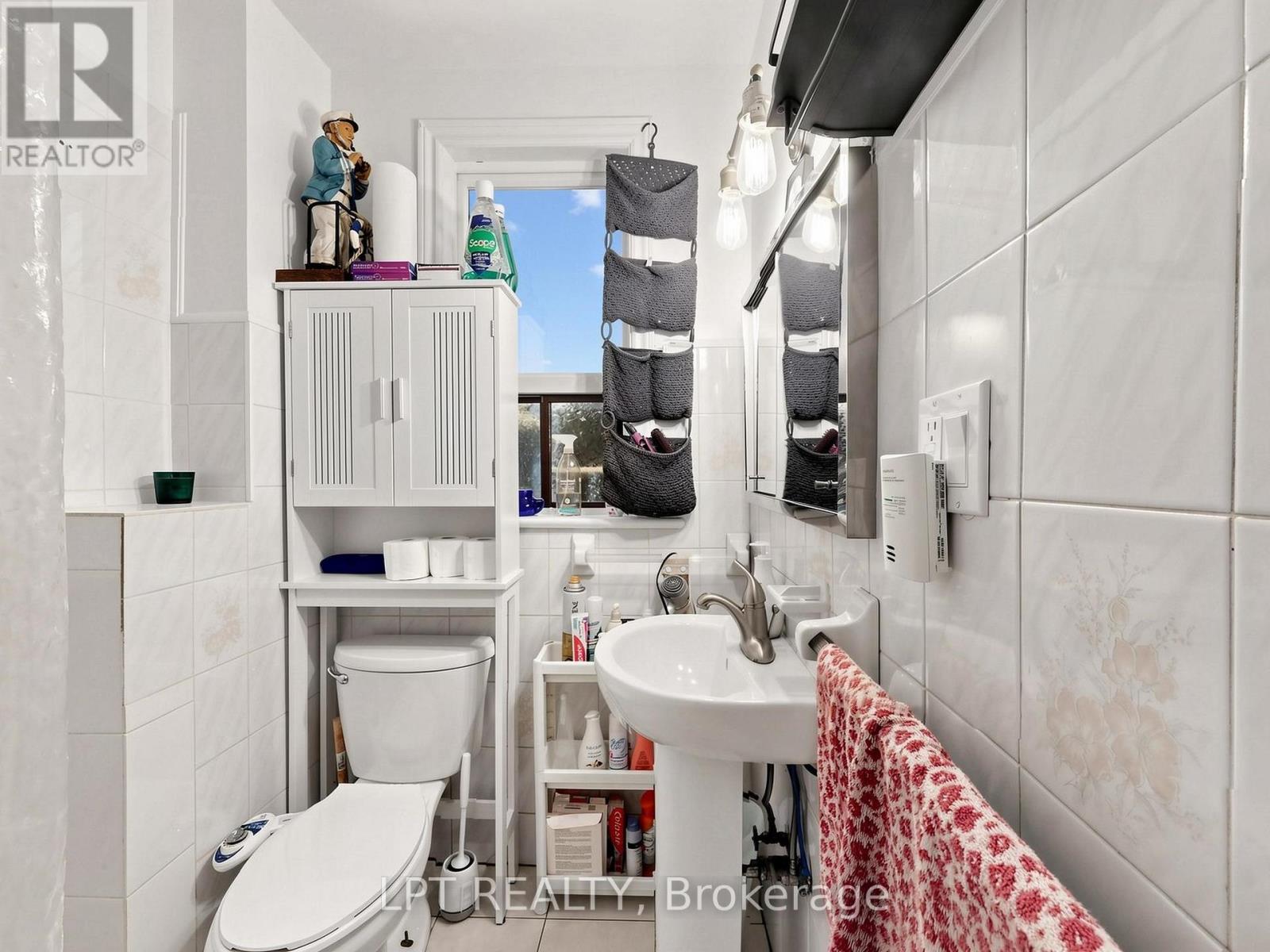303 OAKWOOD AVENUE - 20