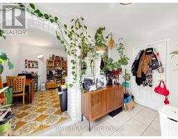 303 Oakwood Avenue, Toronto, ON M6E2V3 Photo 13