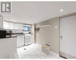 303 Oakwood Avenue, Toronto, ON M6E2V3 Photo 27
