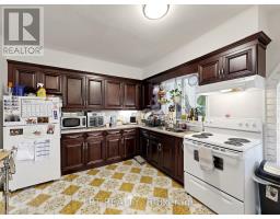 Living room - 303 Oakwood Avenue, Toronto, ON M6E2V3 Photo 7