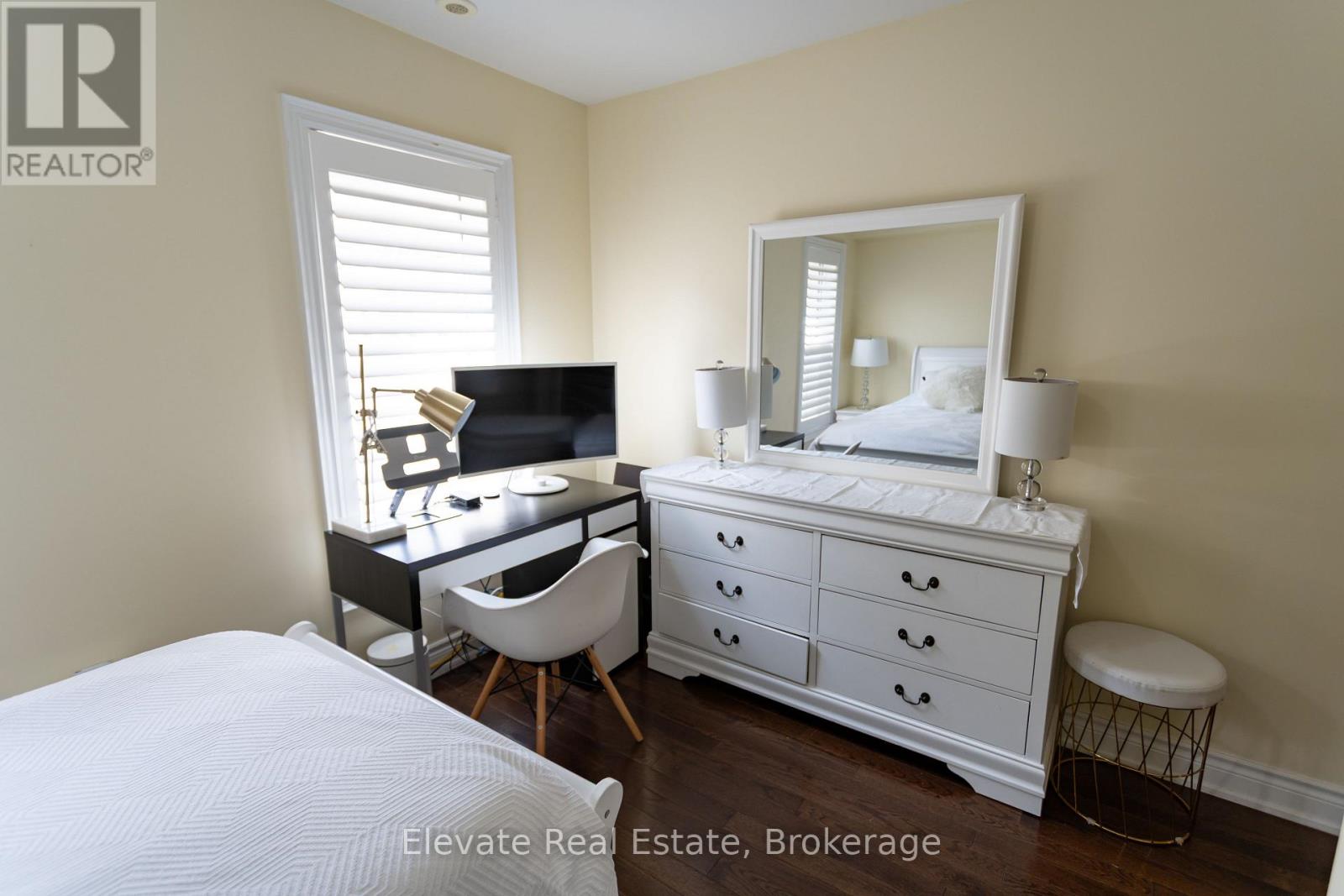#1 1 HARGRAVE LANE - 18