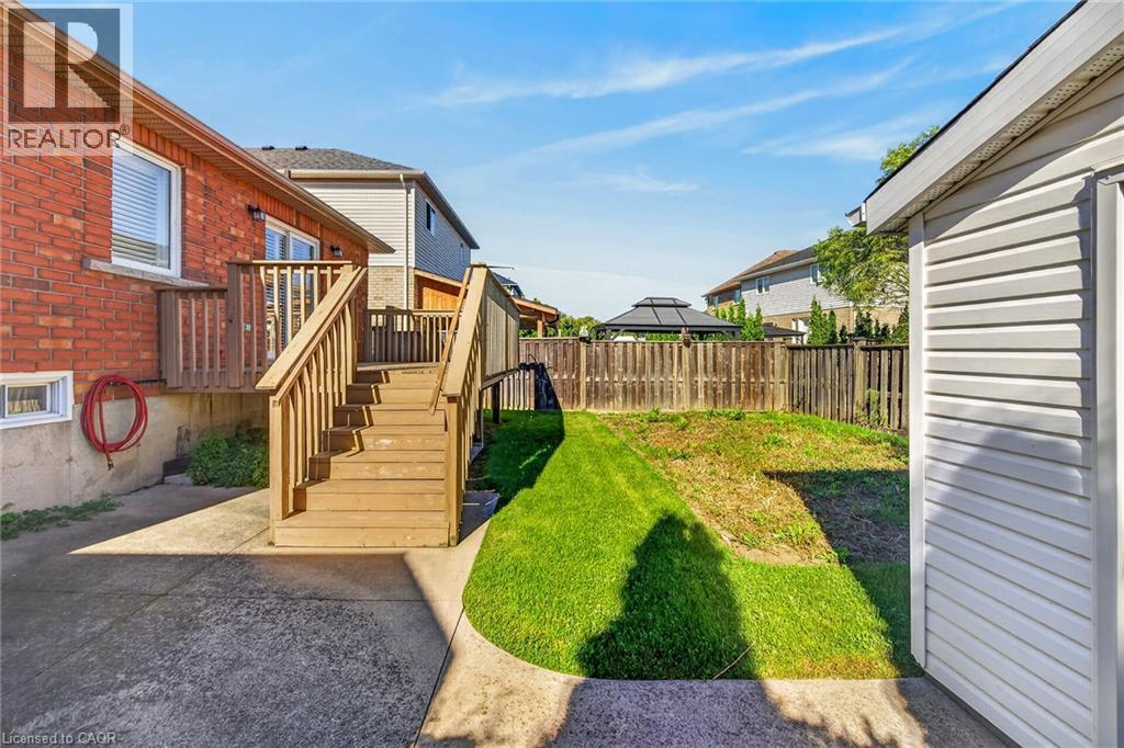 795 TENTH Avenue - Image 35