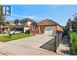 Kitchen - 795 Tenth Avenue, Hamilton, ON L8T2G4 Photo 6
