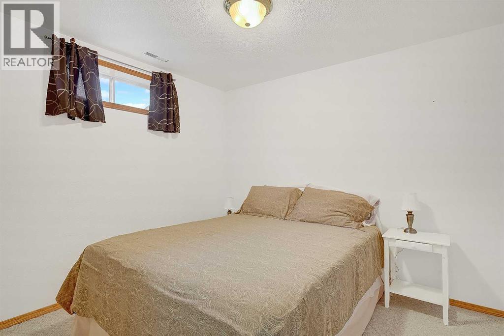 8935 105 Avenue - 23