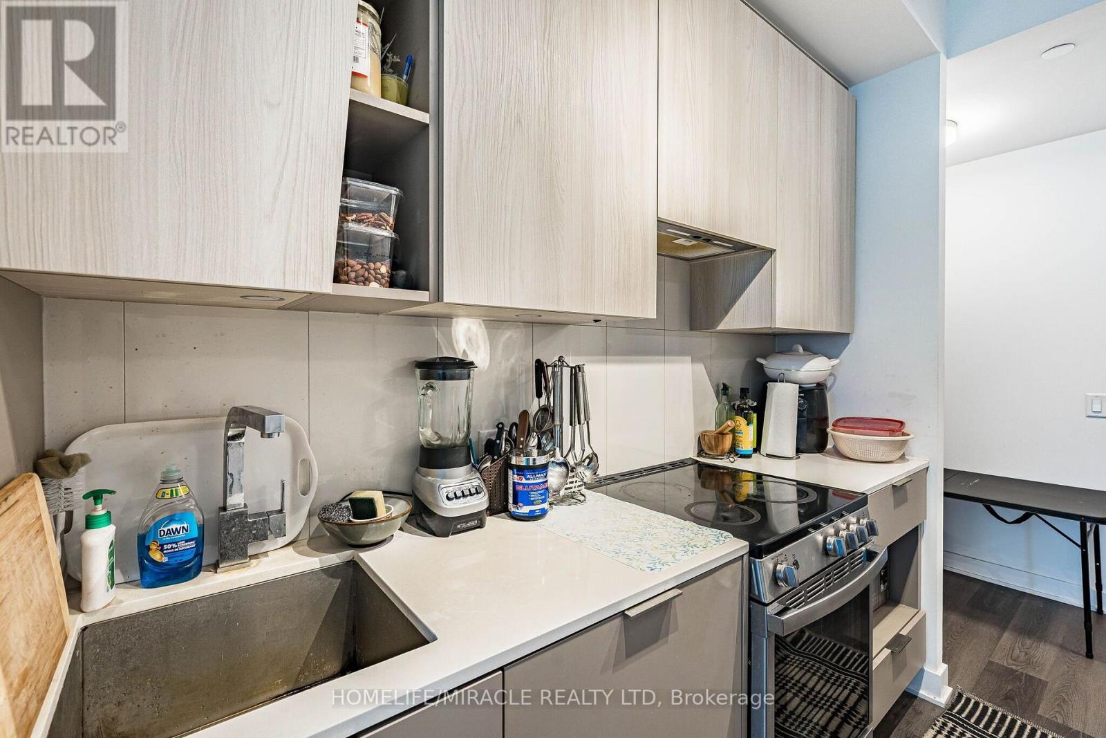 #209 3900 CONFEDERATION PARKWAY - 14