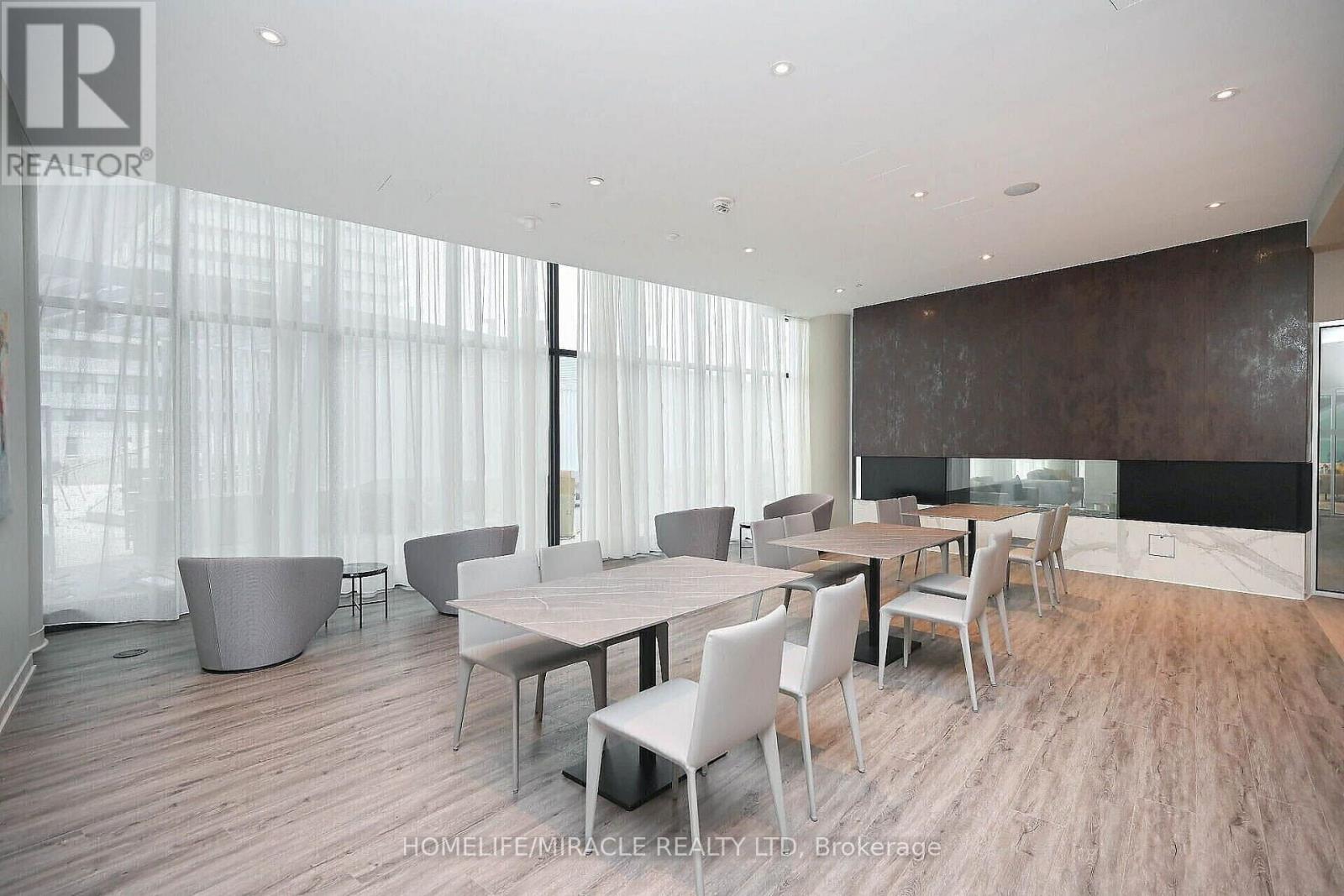 209 - 3900 CONFEDERATION PARKWAY, Mississauga (City Centre) — photo 7