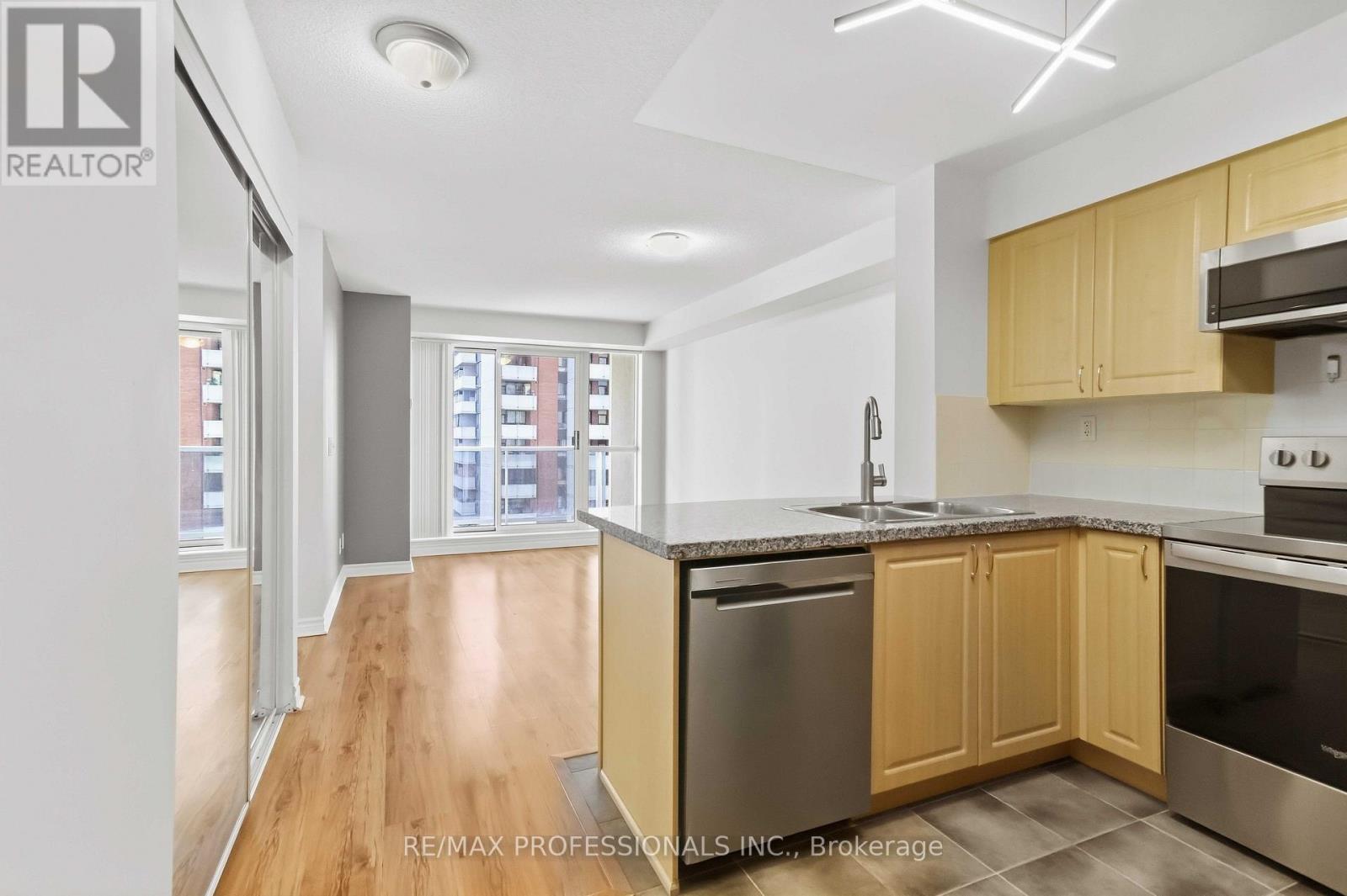 701 - 5 MICHAEL POWER PLACE, Toronto (Islington-City Centre West) — photo 10