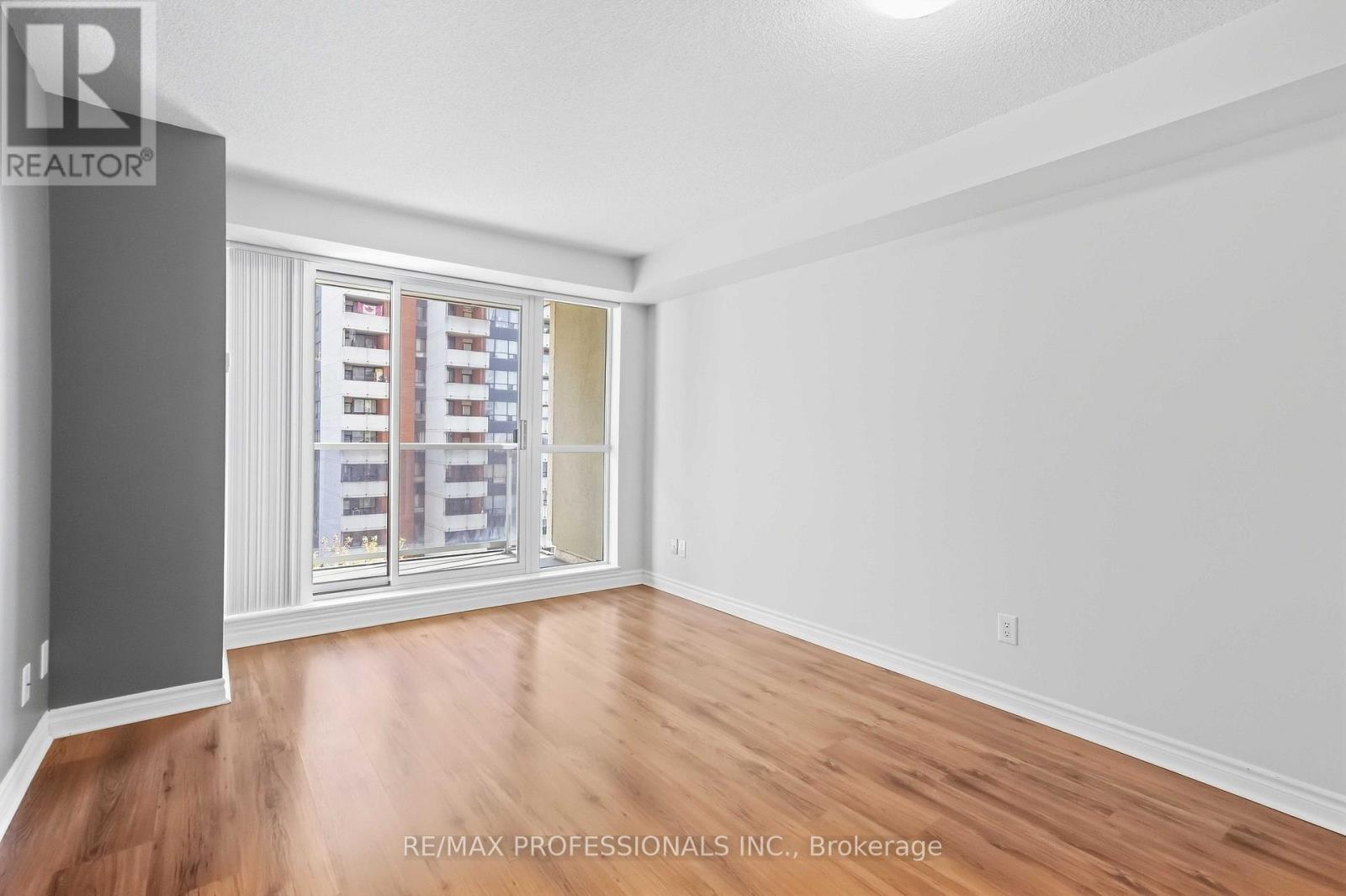 701 - 5 MICHAEL POWER PLACE, Toronto (Islington-City Centre West) — photo 5