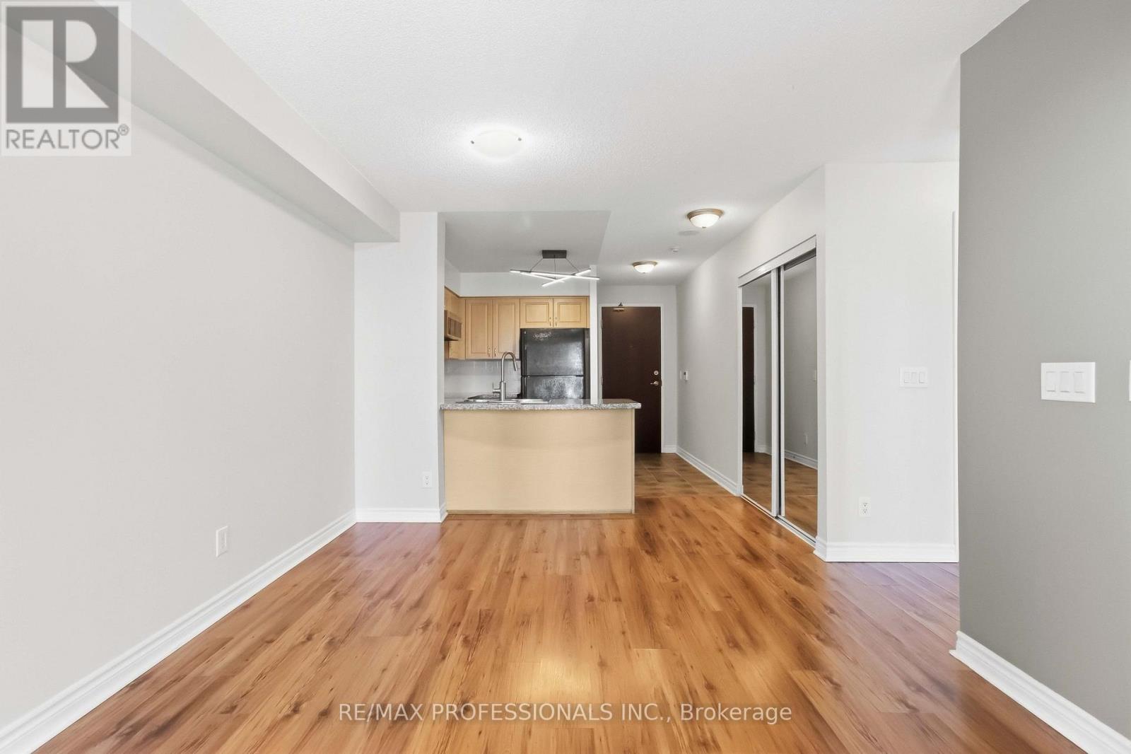 701 - 5 MICHAEL POWER PLACE, Toronto (Islington-City Centre West) — photo 8