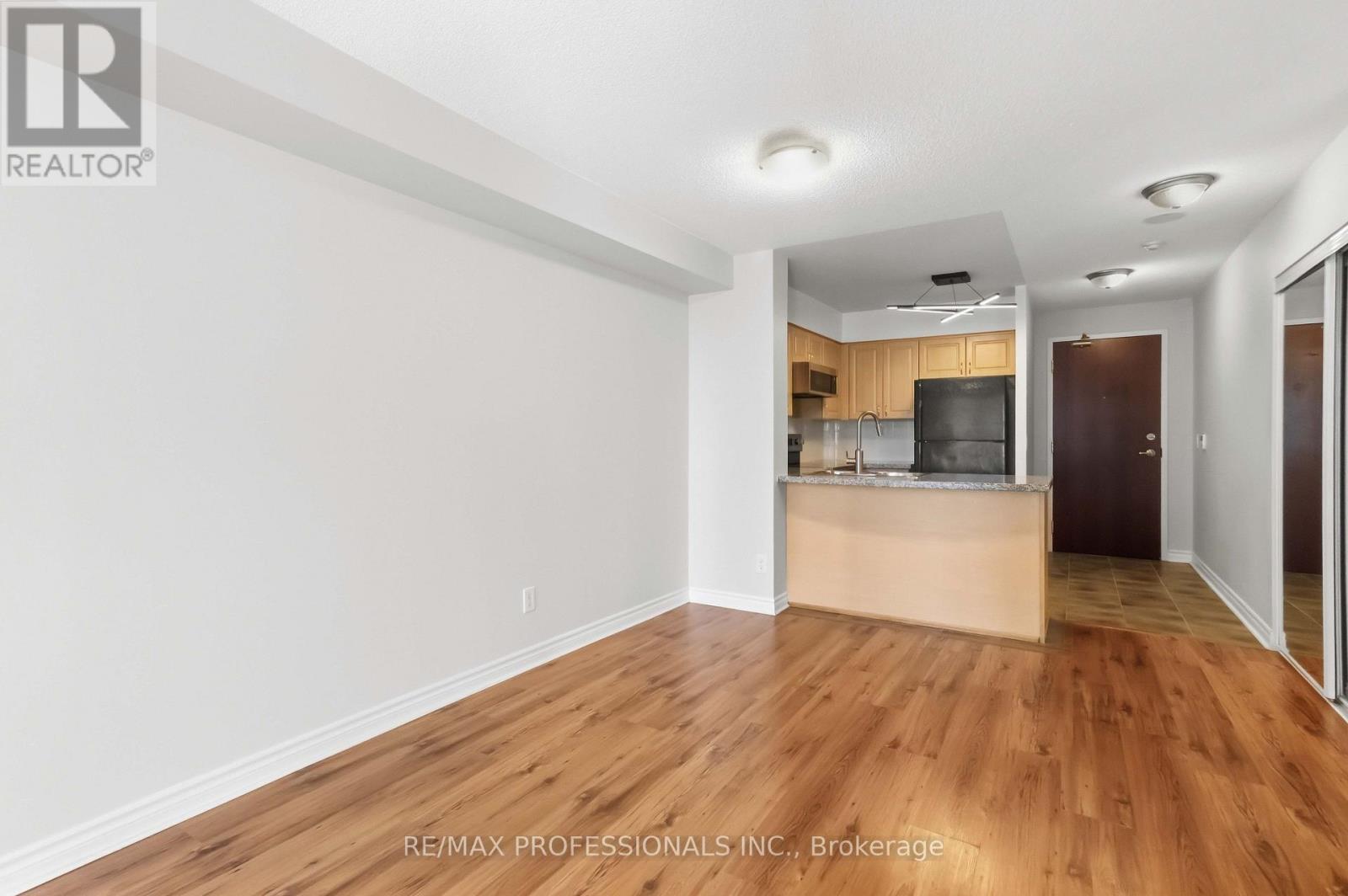 701 - 5 MICHAEL POWER PLACE, Toronto (Islington-City Centre West) — photo 9