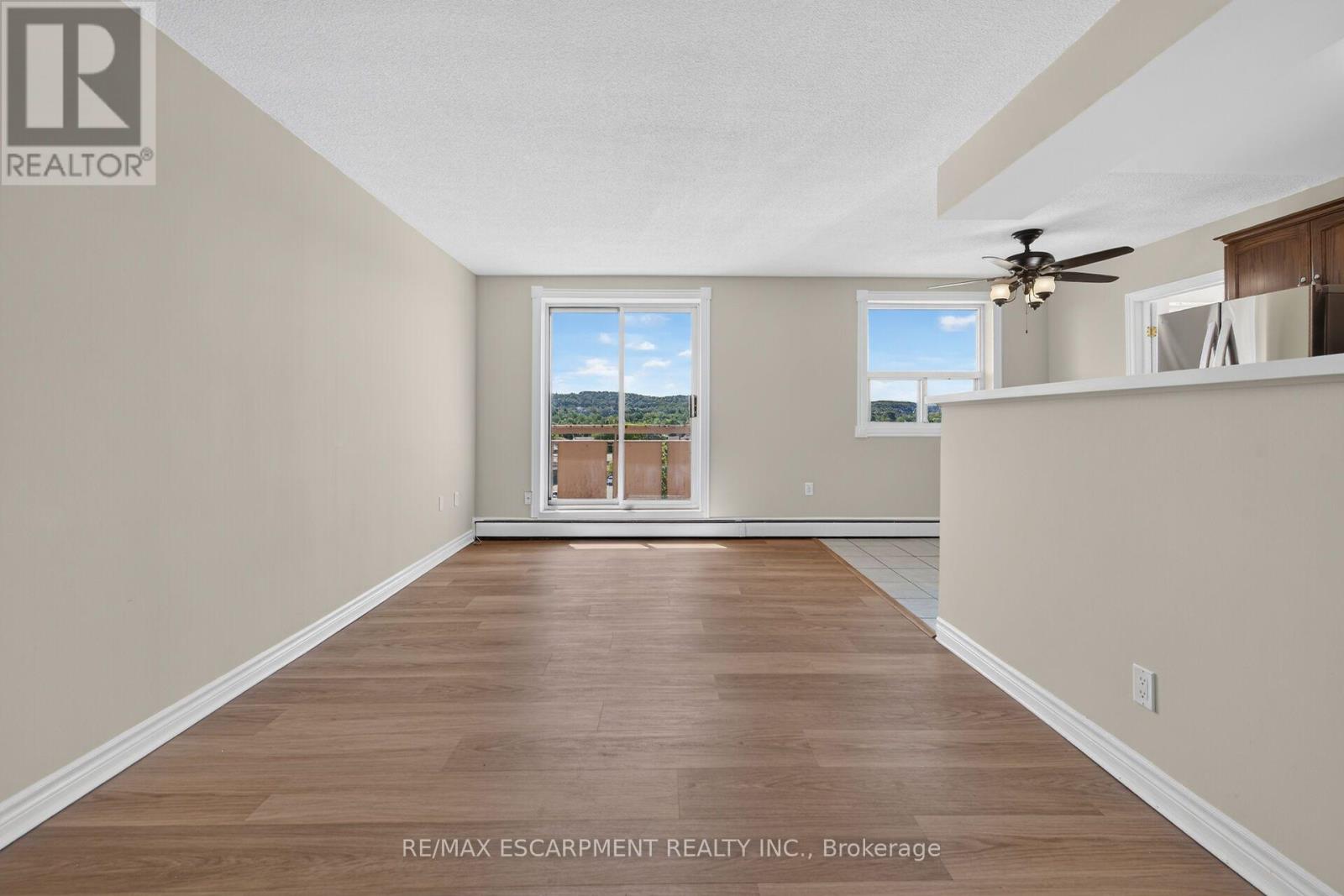 #604 851 QUEENSTON ROAD - 14