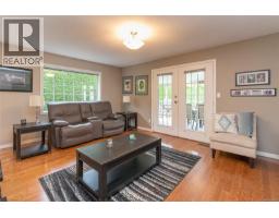 6664 Buena Vista Rd, Central Saanich, BC V8Z5W7 Photo 20
