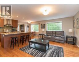 6664 Buena Vista Rd, Central Saanich, BC V8Z5W7 Photo 21