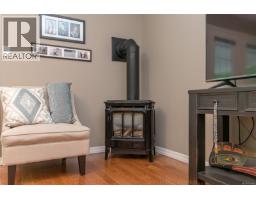 6664 Buena Vista Rd, Central Saanich, BC V8Z5W7 Photo 22