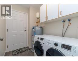 6664 Buena Vista Rd, Central Saanich, BC V8Z5W7 Photo 33