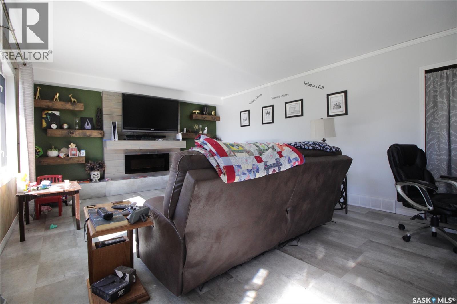 Henderson Farm, Antler Rm No. 61 — photo 9