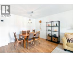 Living room - 1265 Graham Street, Kelowna, BC V1Y8L2 Photo 10