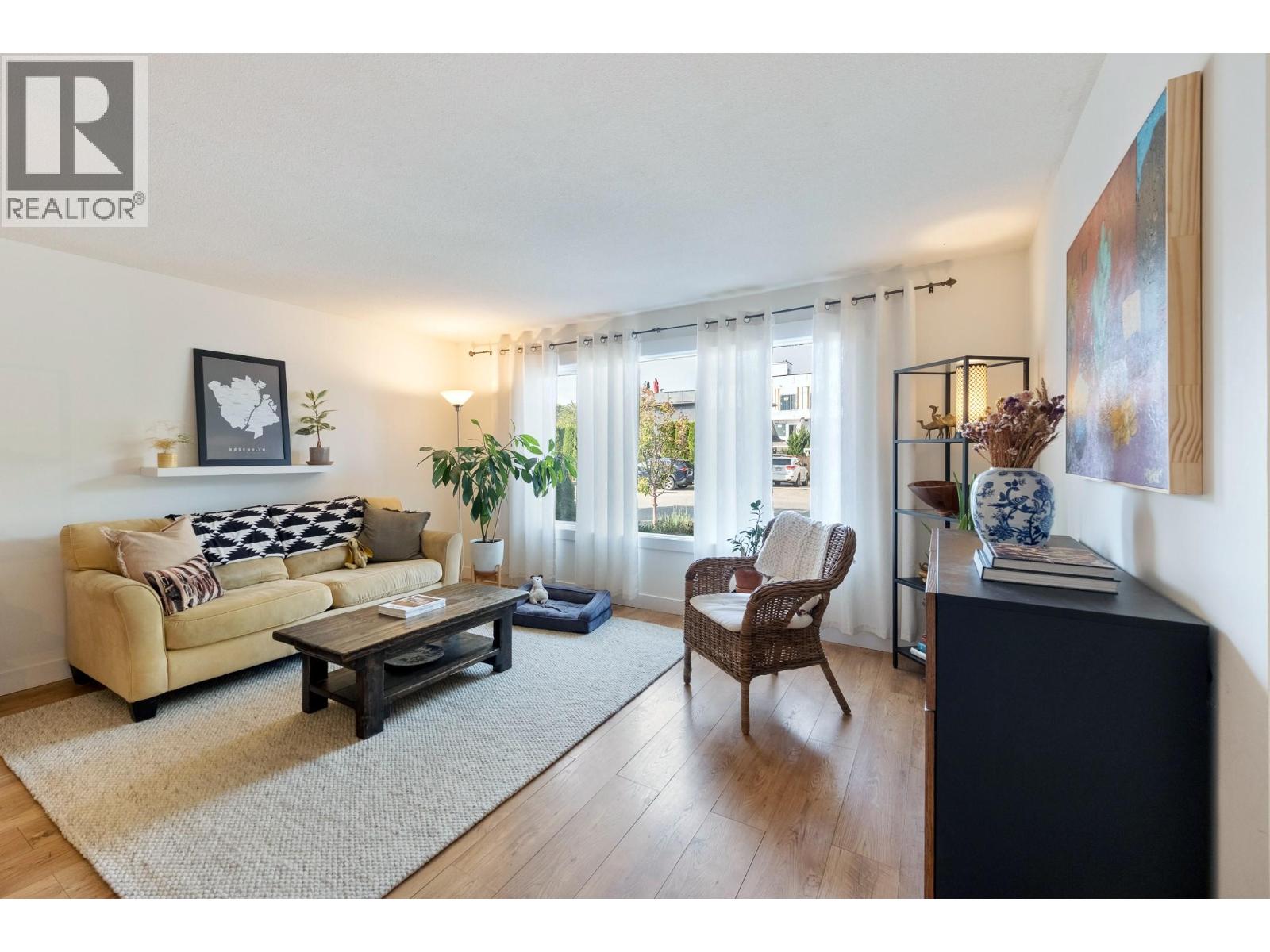 1265 Graham Street - 6