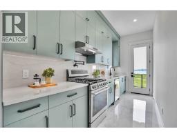 952 SOUTH SHORE Terrace - photo 16