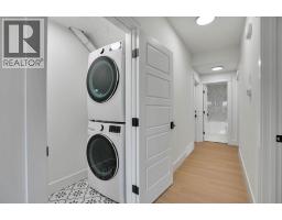 952 SOUTH SHORE Terrace - photo 45