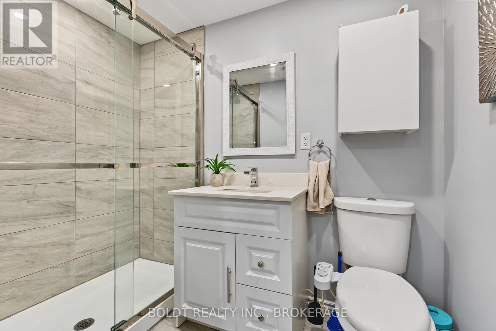 17 VALRIDGE COURT - Image 34