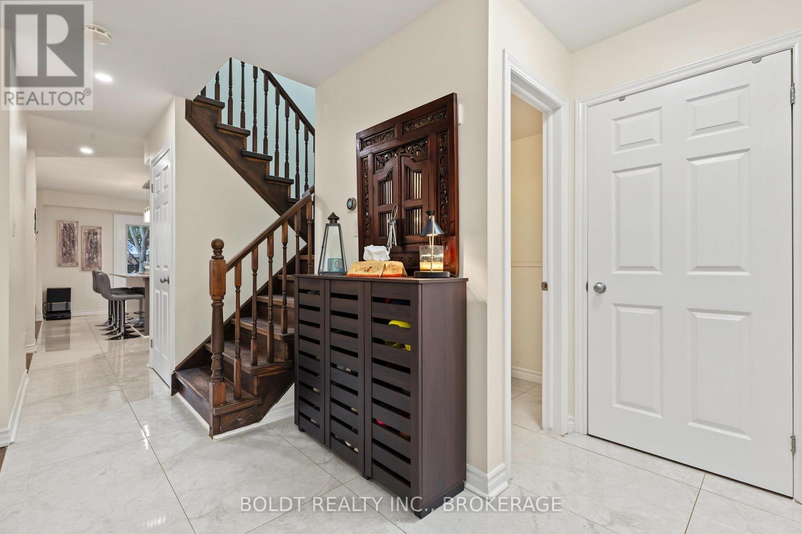 17 VALRIDGE DRIVE, Hamilton (Ancaster) — photo 6