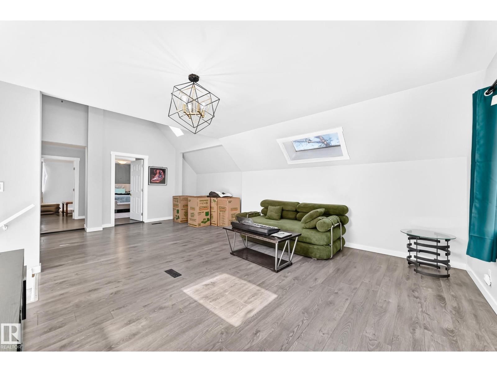 11908 77 ST NW - 39