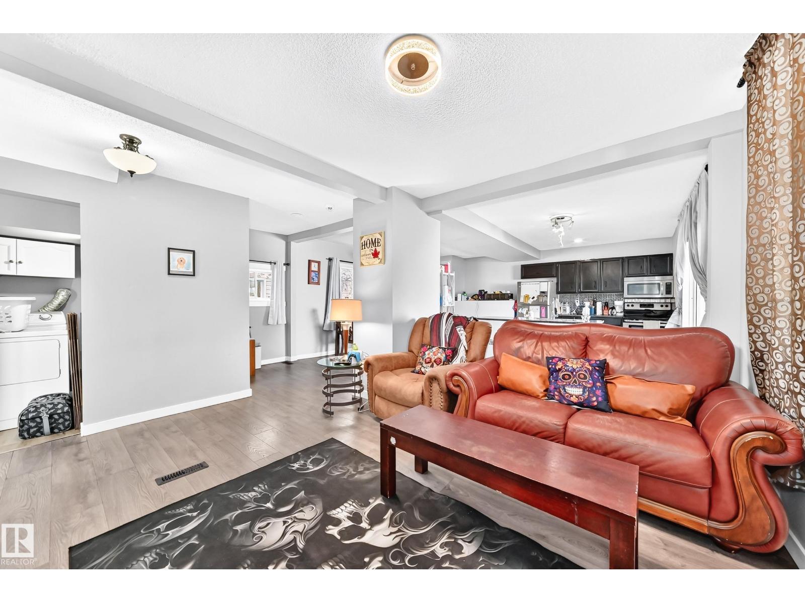 11908 77 ST NW - 14