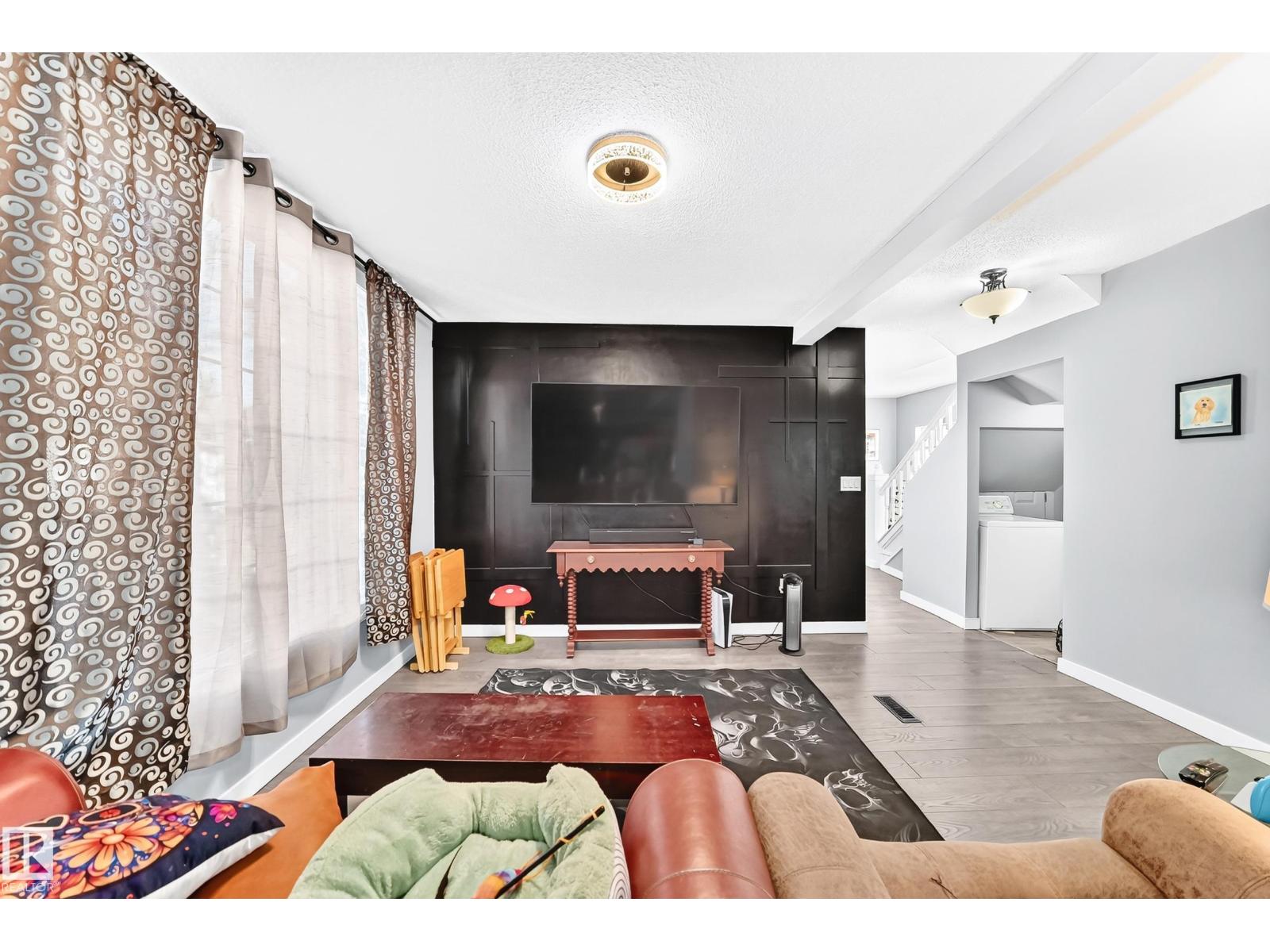 11908 77 ST NW - Image 11
