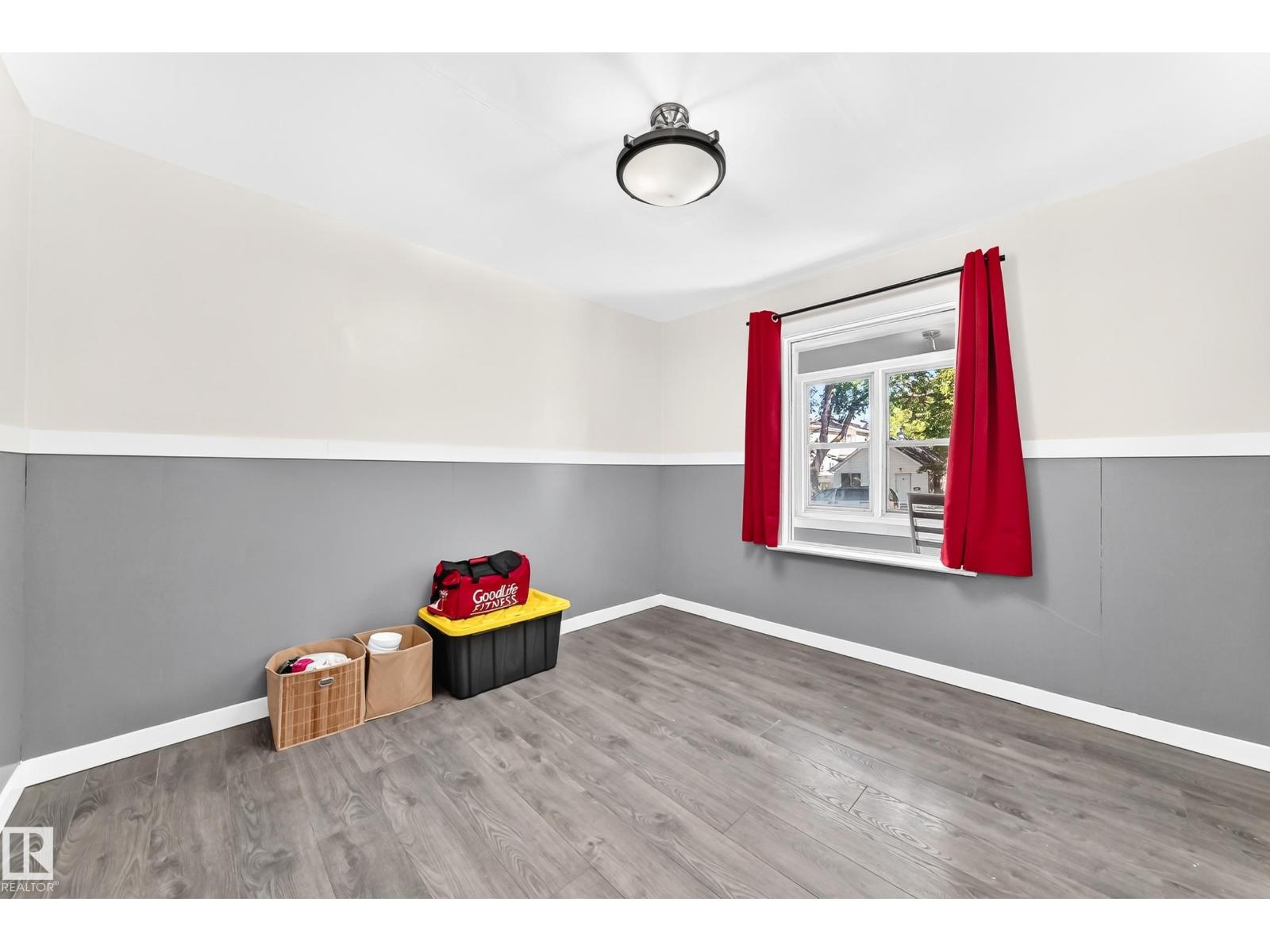 11908 77 ST NW - 21