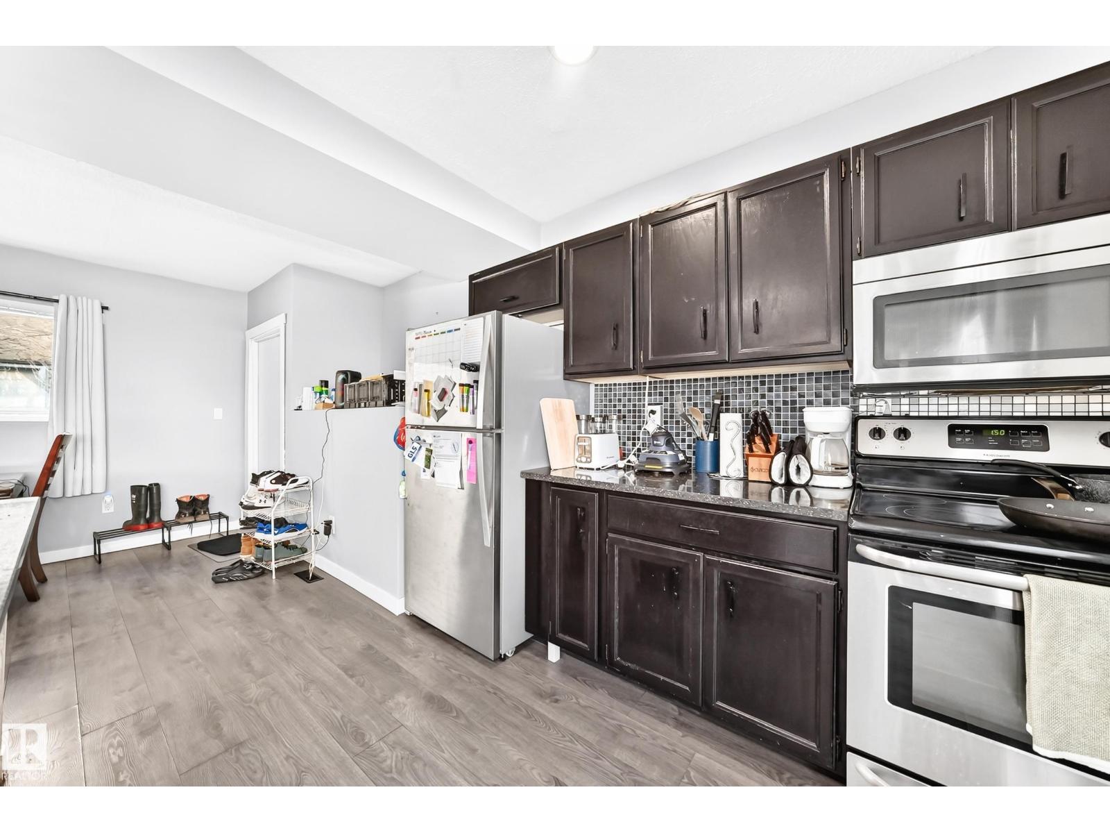 11908 77 ST NW - 6