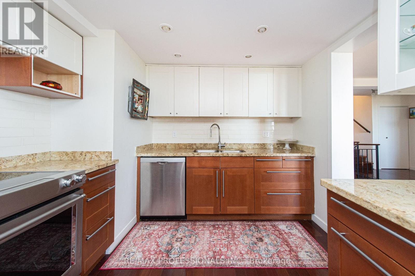 PH08 - 296 MILL ROAD, Toronto (Markland Wood) — photo 11
