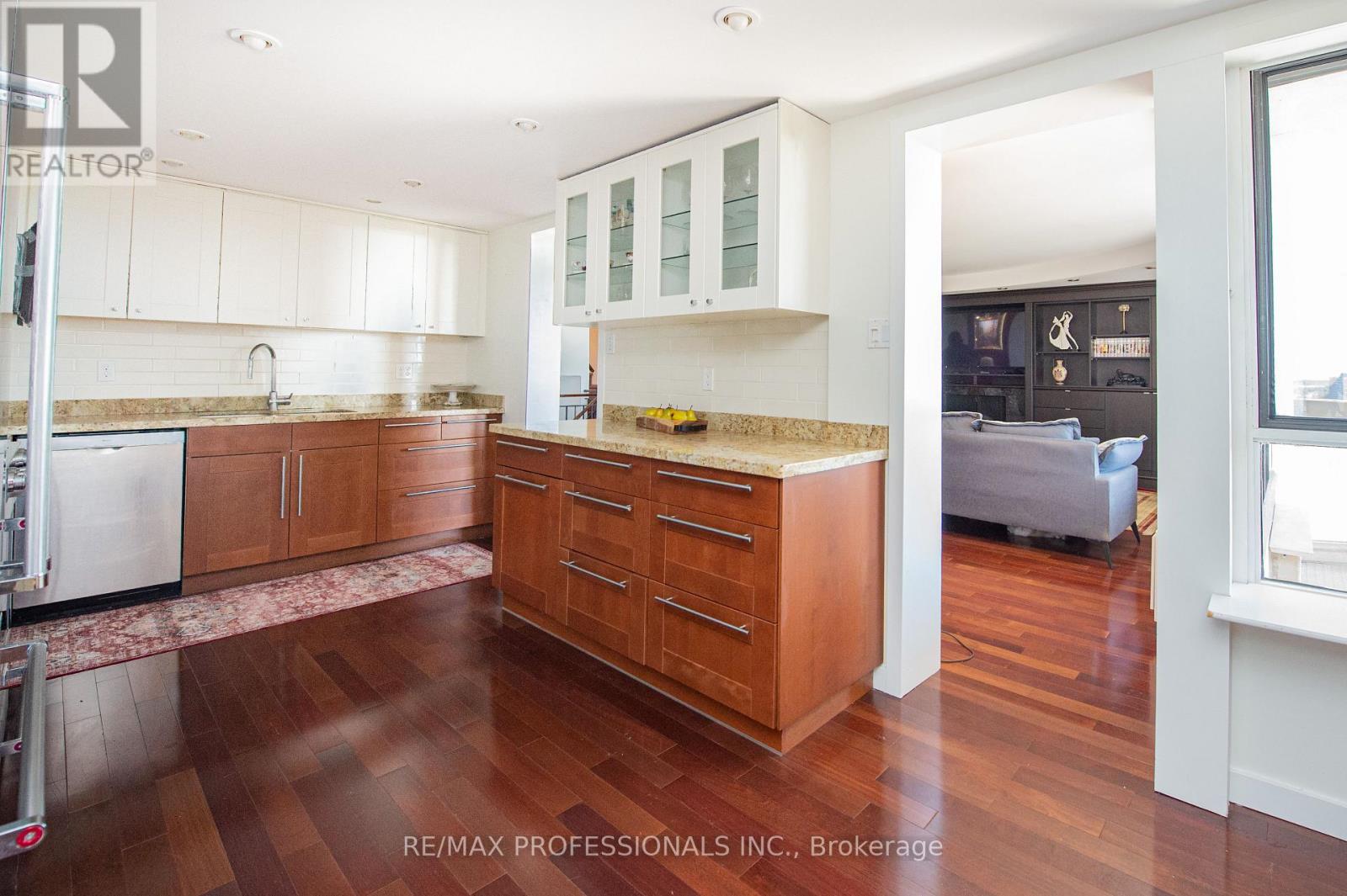 PH08 - 296 MILL ROAD, Toronto (Markland Wood) — photo 12