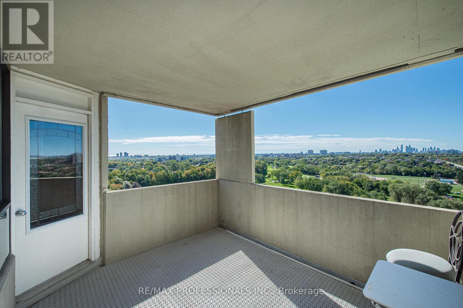 PH08 - 296 MILL ROAD, Toronto (Markland Wood) — photo 9